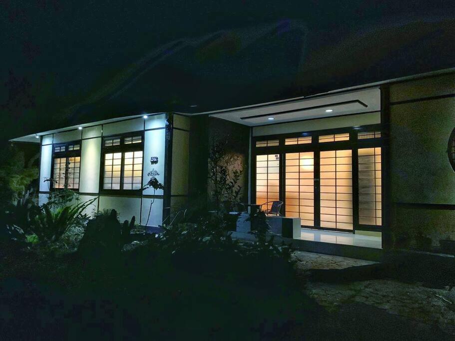 Designer Villa Osaka Puncak Kültér fotó