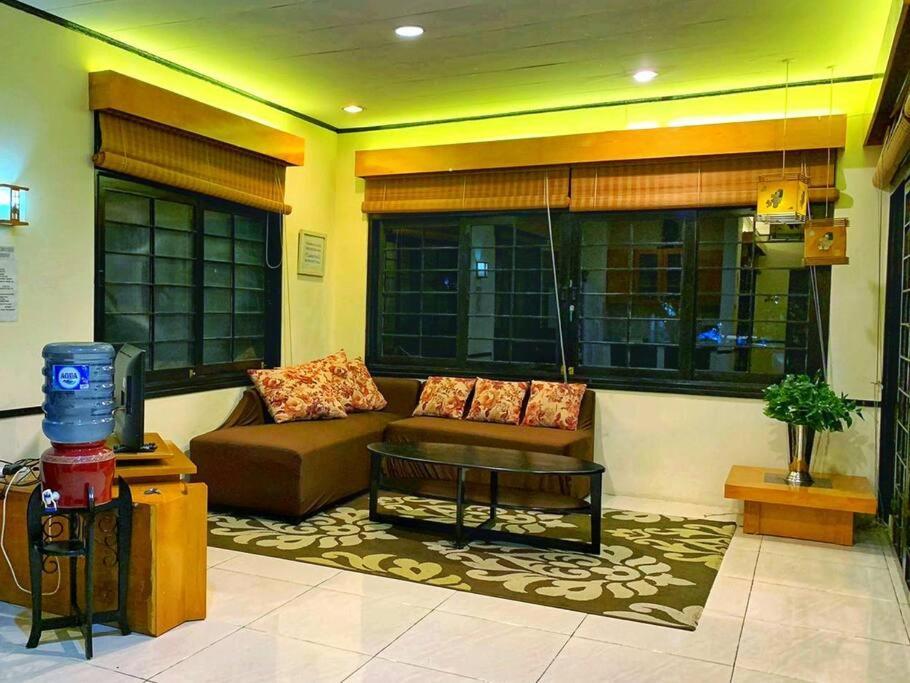 Designer Villa Osaka Puncak Kültér fotó
