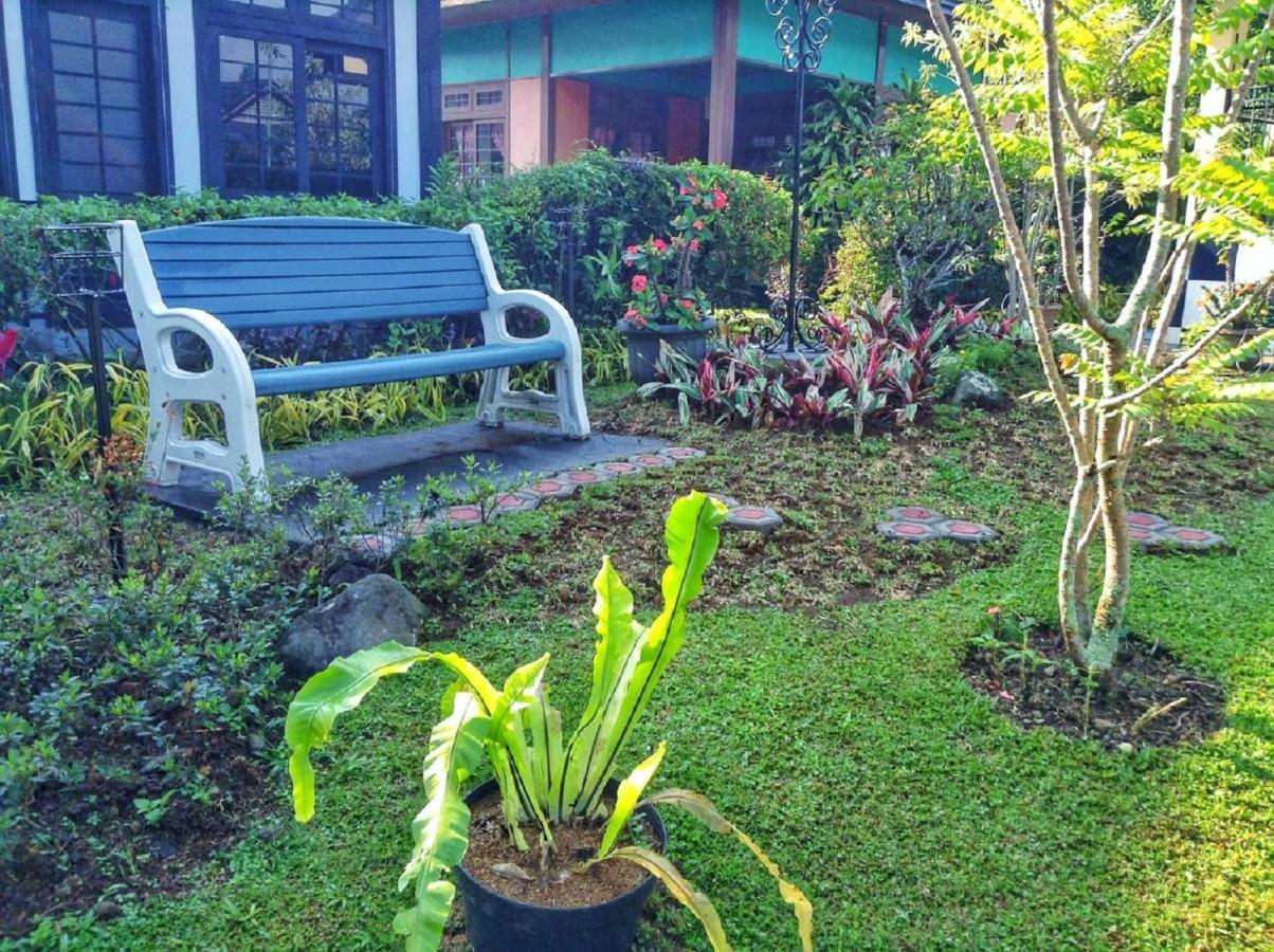 Designer Villa Osaka Puncak Kültér fotó