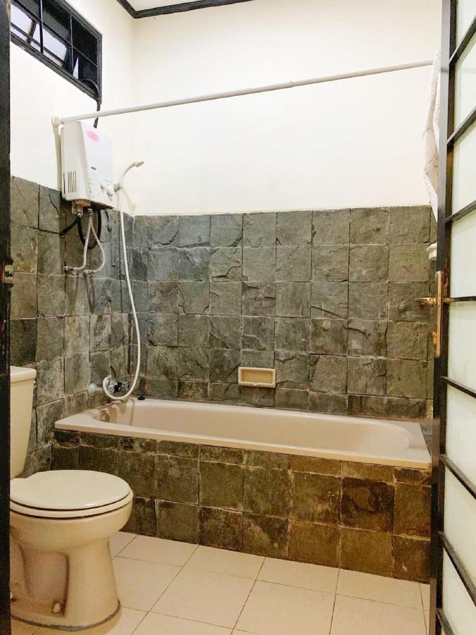 Designer Villa Osaka Puncak Kültér fotó